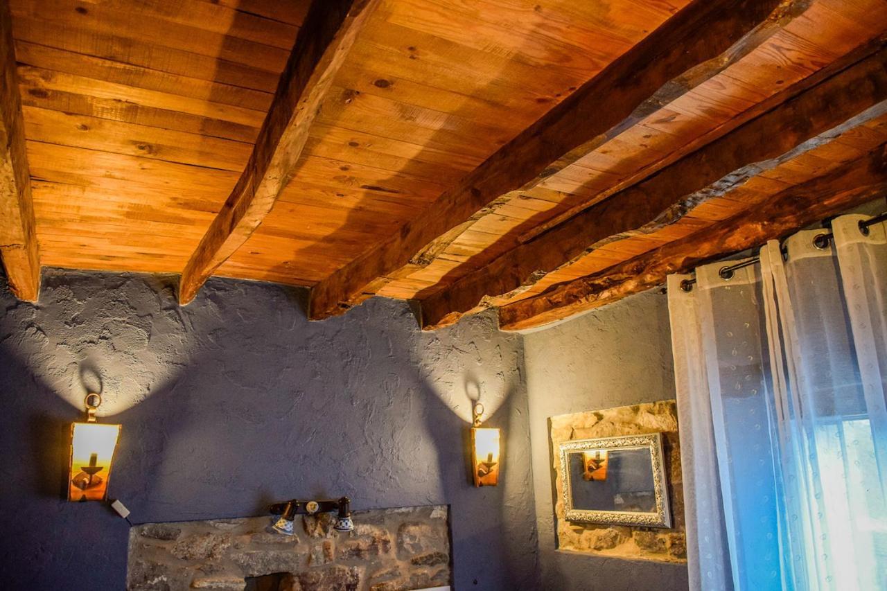 Posada Real El Rincón de Babia La Cueta Exterior foto