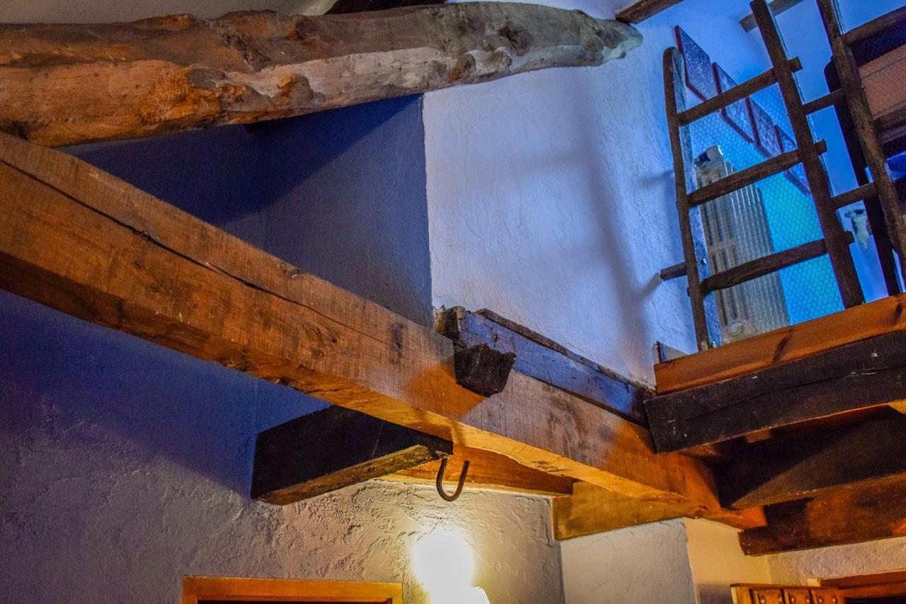 Posada Real El Rincón de Babia La Cueta Exterior foto